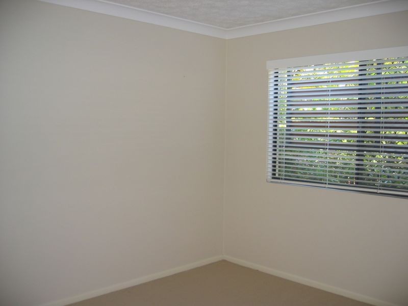 1/31 Middle Street, Labrador QLD 4215