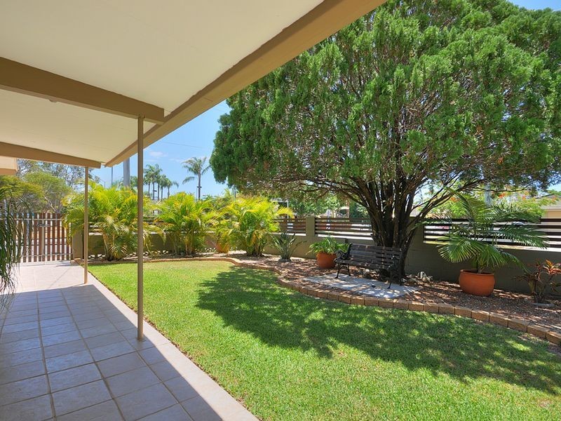 80 Morala Avenue, Runaway Bay QLD 4216