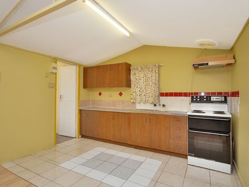 80 Morala Avenue, Runaway Bay QLD 4216