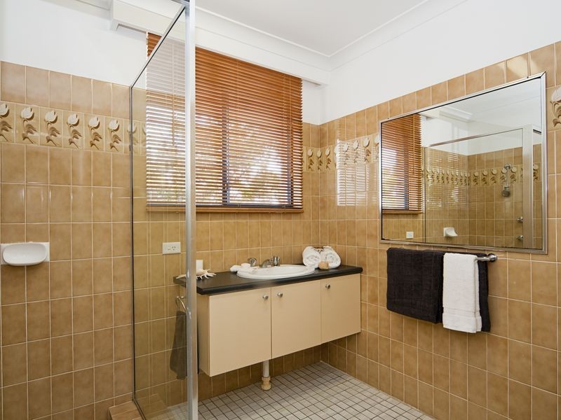 16/249 Bayview Street, Hollywell QLD 4216