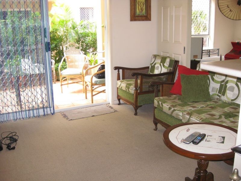 4/11 Taylor Street, Biggera Waters QLD 4216