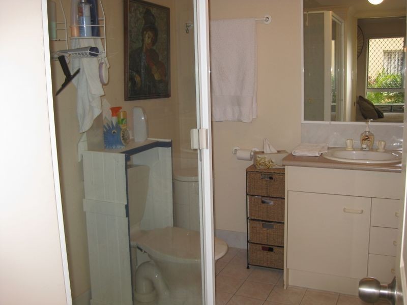 4/11 Taylor Street, Biggera Waters QLD 4216