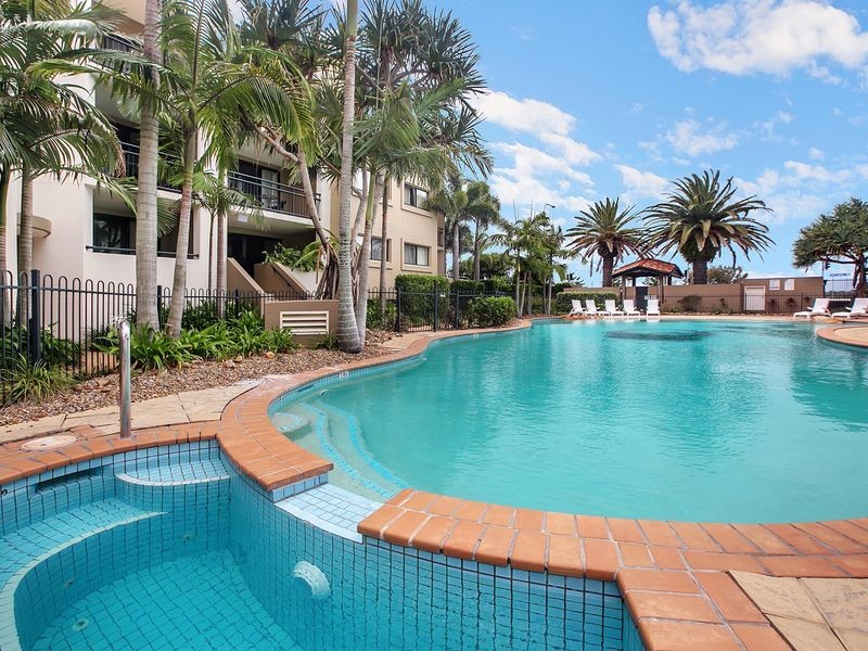 320/392 Marine Parade, Labrador QLD 4215