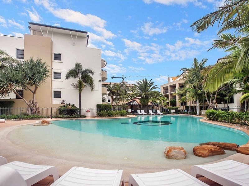 320/392 Marine Parade, Labrador QLD 4215
