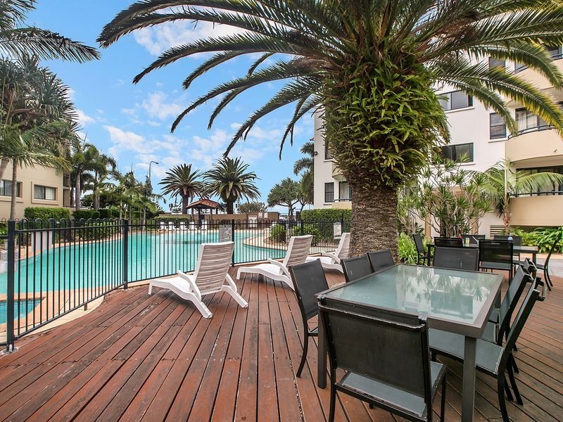 320/392 Marine Parade, Labrador QLD 4215