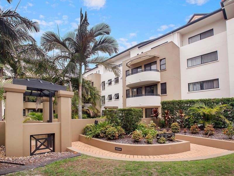 320/392 Marine Parade, Labrador QLD 4215