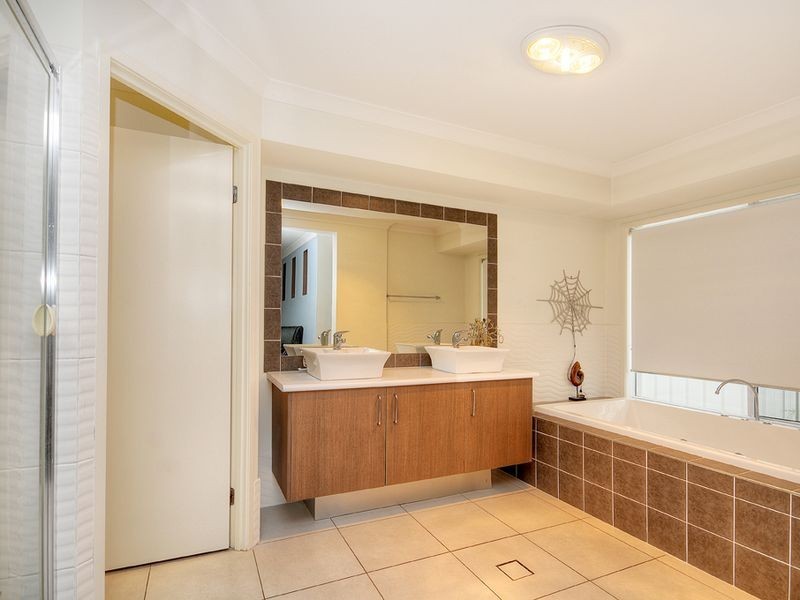 156 Lae Drive, Coombabah QLD 4216