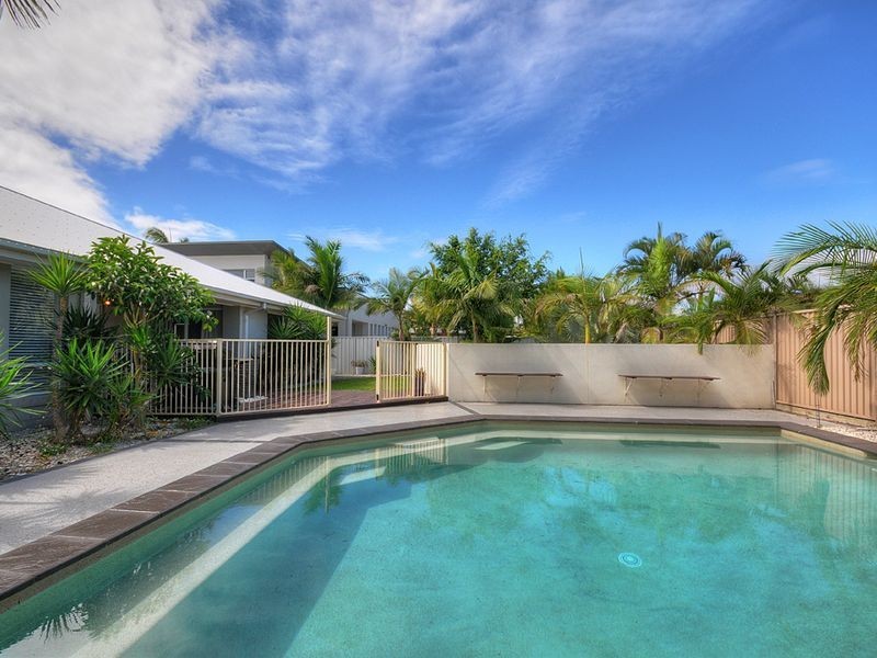 156 Lae Drive, Coombabah QLD 4216