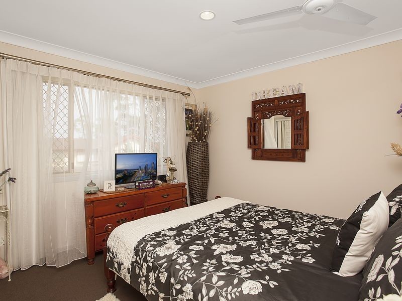 21/62-64 Brown Street, Labrador QLD 4215