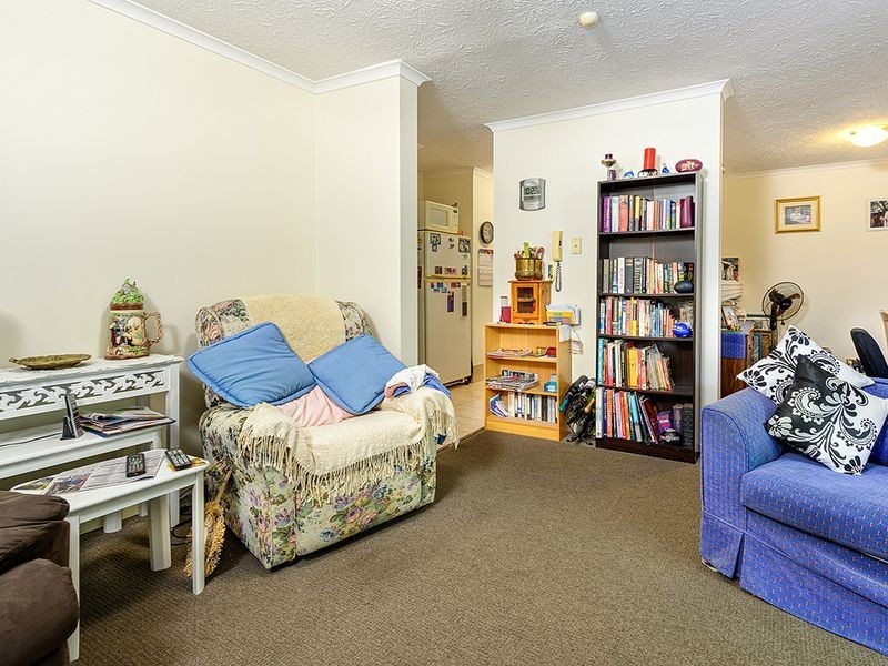 2/25 Brighton Street, Biggera Waters QLD 4216