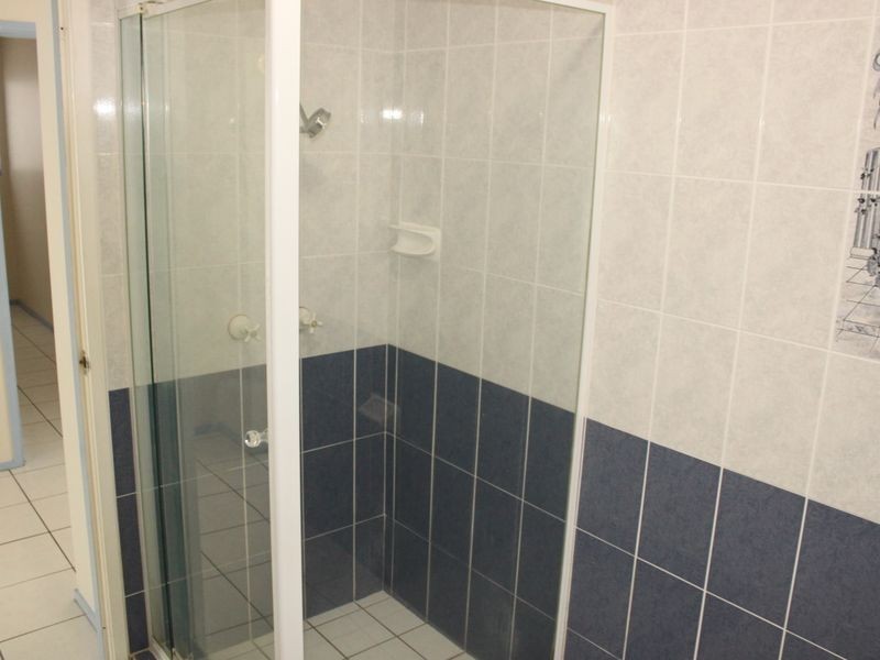 1/5 Perry Place, Biggera Waters QLD 4216