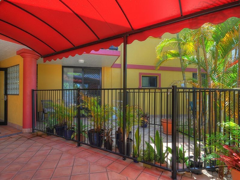 6/10 Bath Street, Labrador QLD 4215