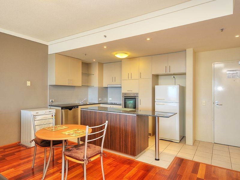 801/360 Marine Parade, Labrador QLD 4215
