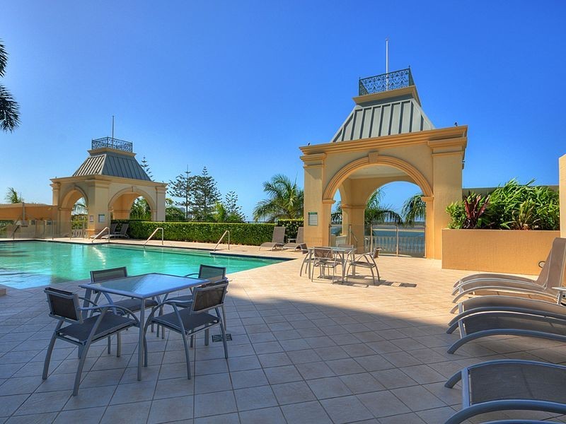 801/360 Marine Parade, Labrador QLD 4215