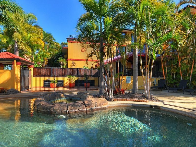 20/10-12 Bath Street, Labrador QLD 4215