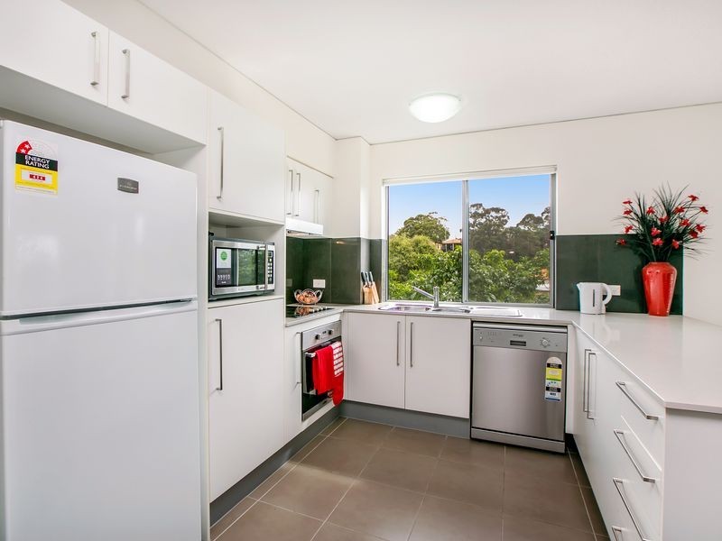 3/21 Middle Street, Labrador QLD 4215