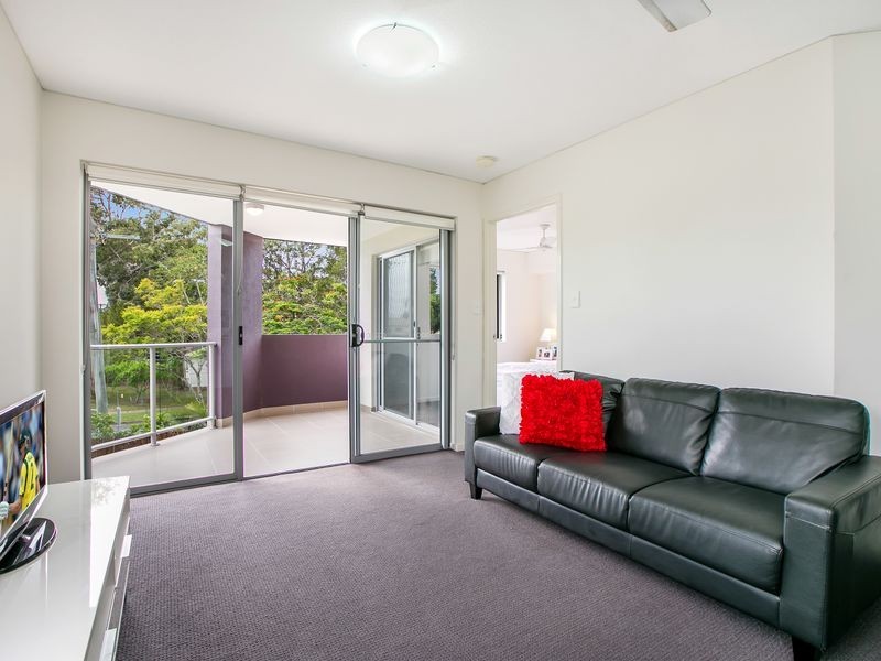 3/21 Middle Street, Labrador QLD 4215