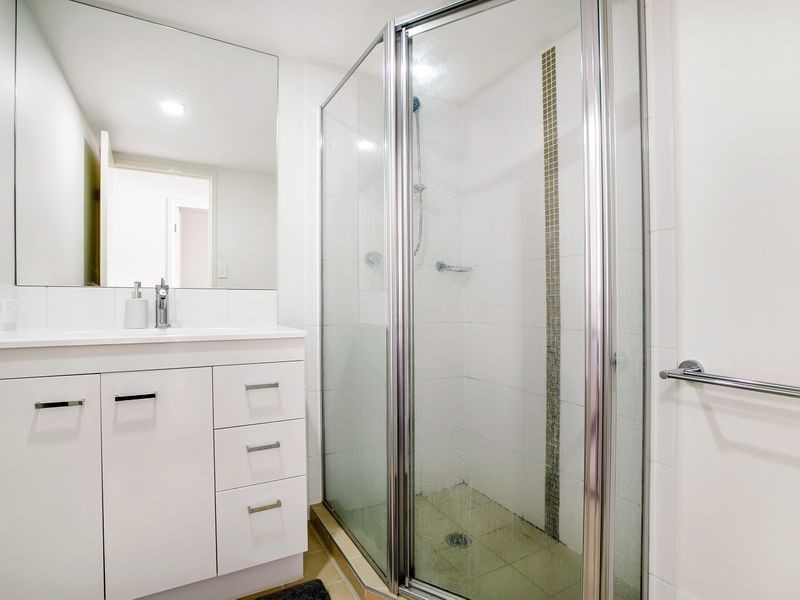 3/21 Middle Street, Labrador QLD 4215