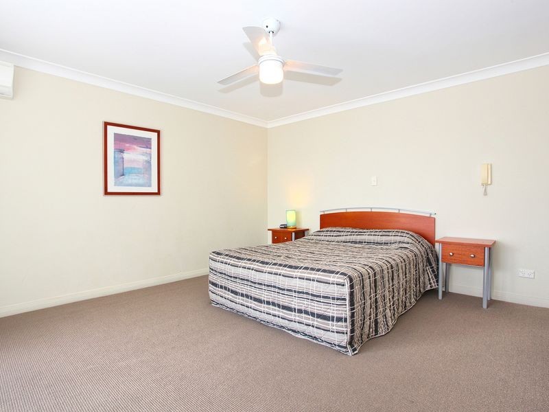 317/392 Marine Parade, Labrador QLD 4215
