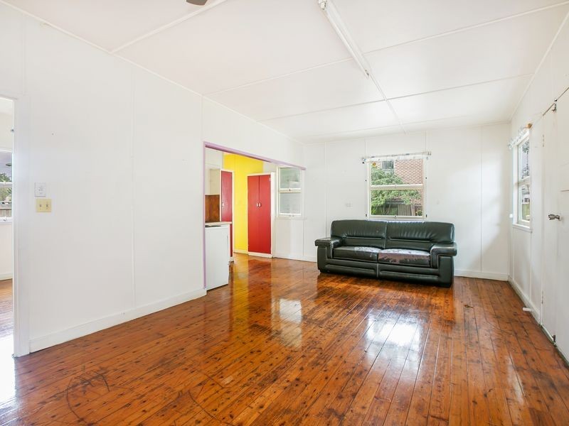 7 Sunshine Court, Labrador QLD 4215