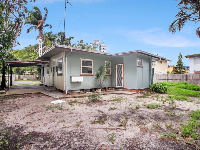 7 Sunshine Court, Labrador QLD 4215