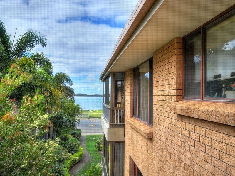 10/548 Marine Parade, Biggera Waters QLD 4216