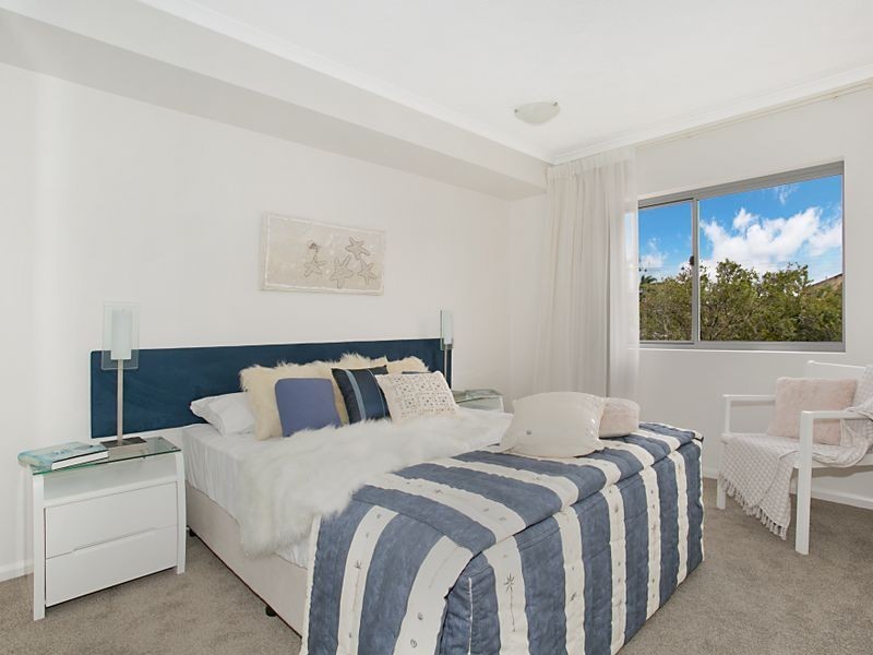 77 Brighton Street, Biggera Waters QLD 4216