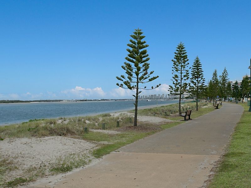 77 Brighton Street, Biggera Waters QLD 4216