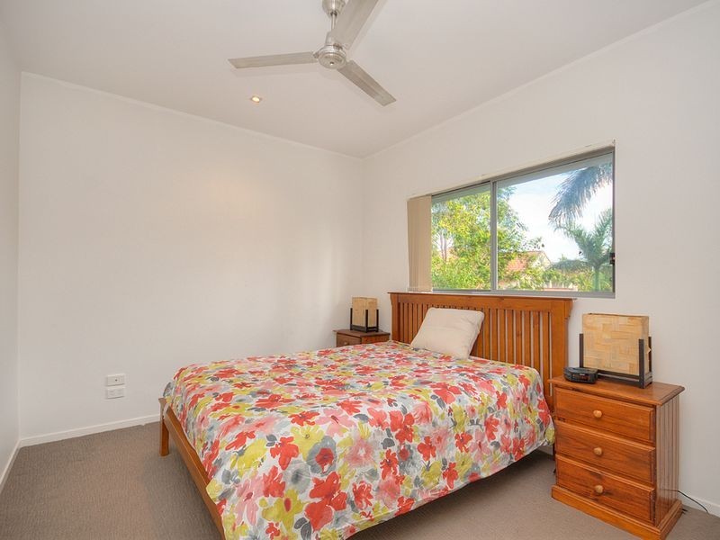 1 & 2/46 Compass Drive, Biggera Waters QLD 4216