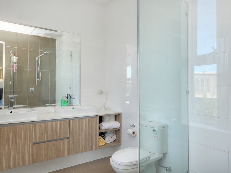 1 & 2/46 Compass Drive, Biggera Waters QLD 4216