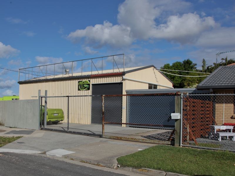 172 Brisbane Road, Arundel QLD 4214