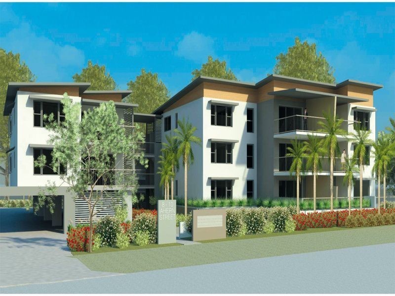 8-10 Ahern Street, Labrador QLD 4215