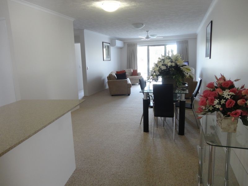 8-10 Ahern Street, Labrador QLD 4215