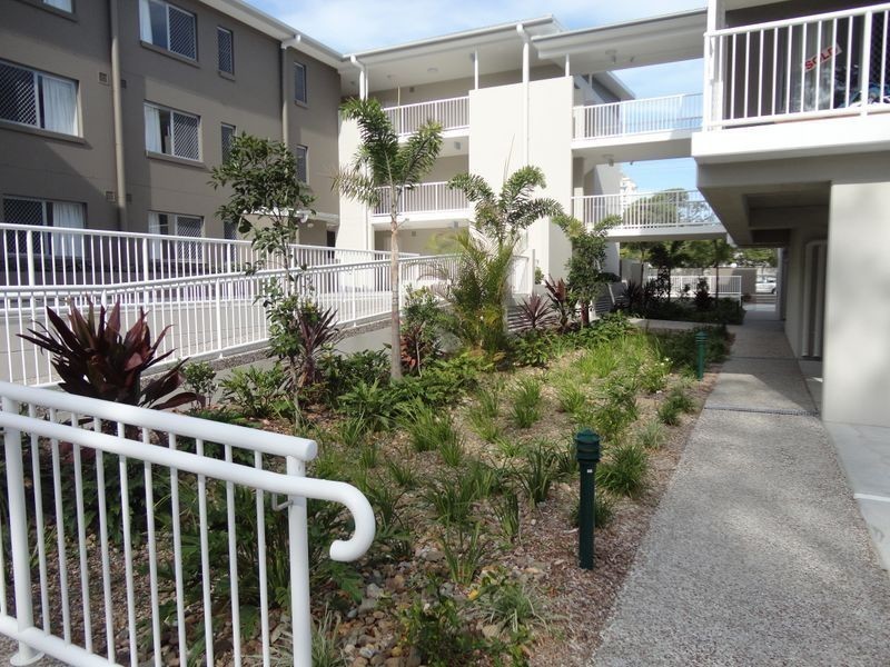 8-10 Ahern Street, Labrador QLD 4215