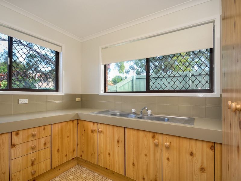 2/207 Central Street, Labrador QLD 4215