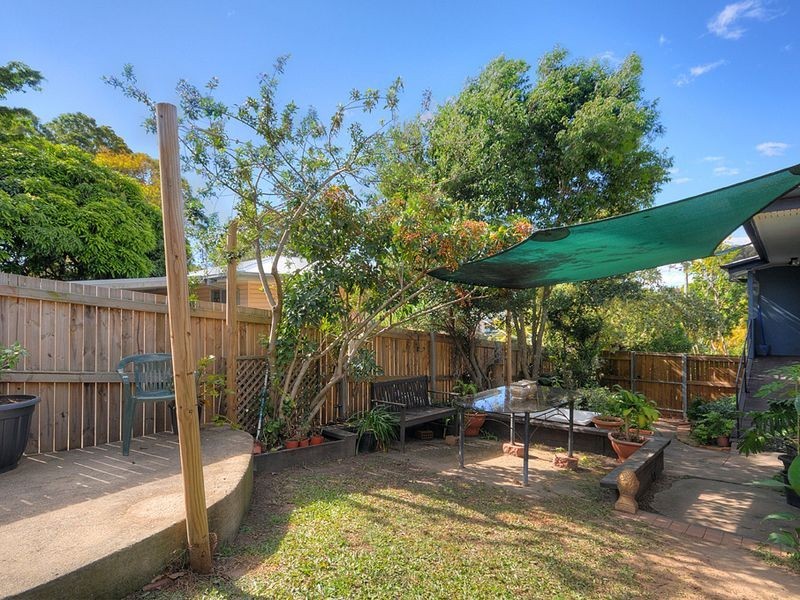 6 Oatley Place, Southport QLD 4215