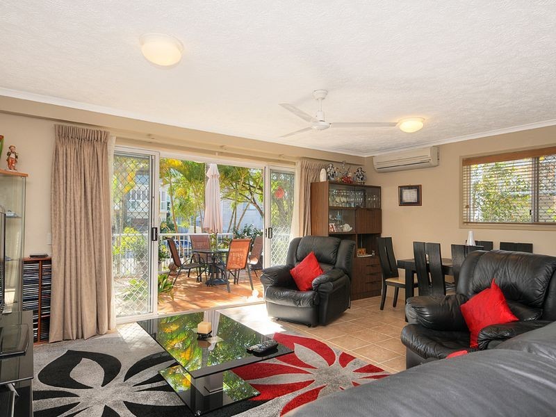 30/12 Whiting Street, Labrador QLD 4215