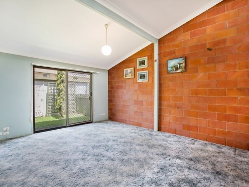 6/111 Little Usher Avenue, Labrador QLD 4215