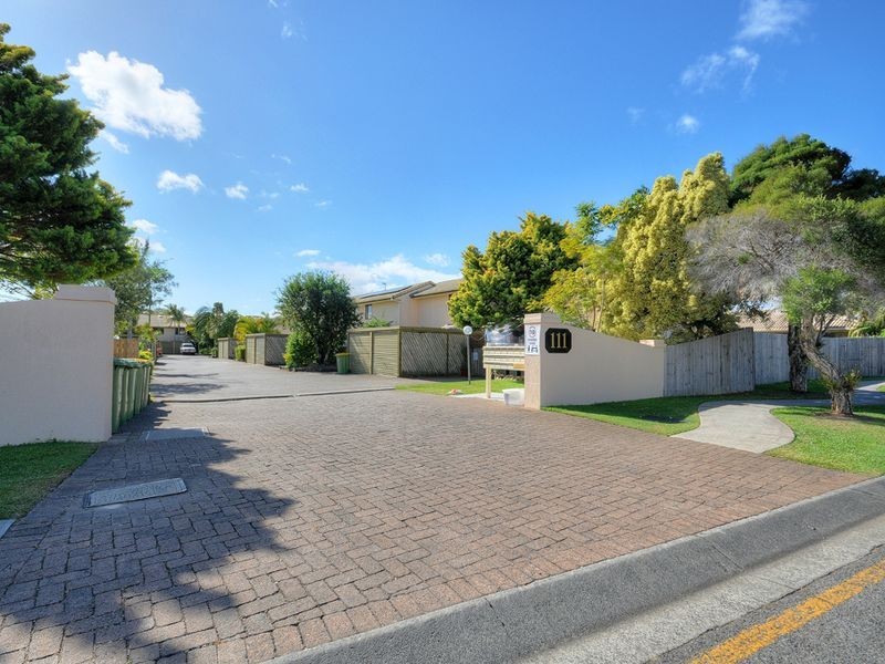 6/111 Little Usher Avenue, Labrador QLD 4215