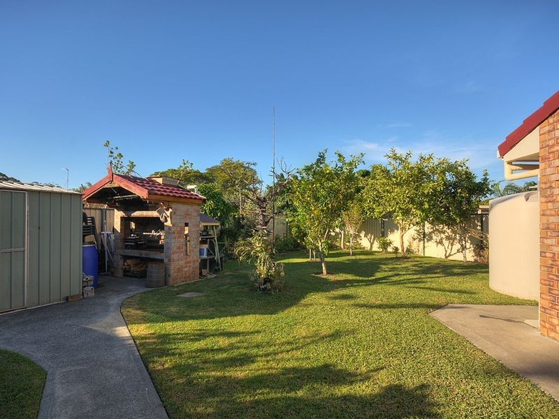 1/19 Riccarton Place, Labrador QLD 4215