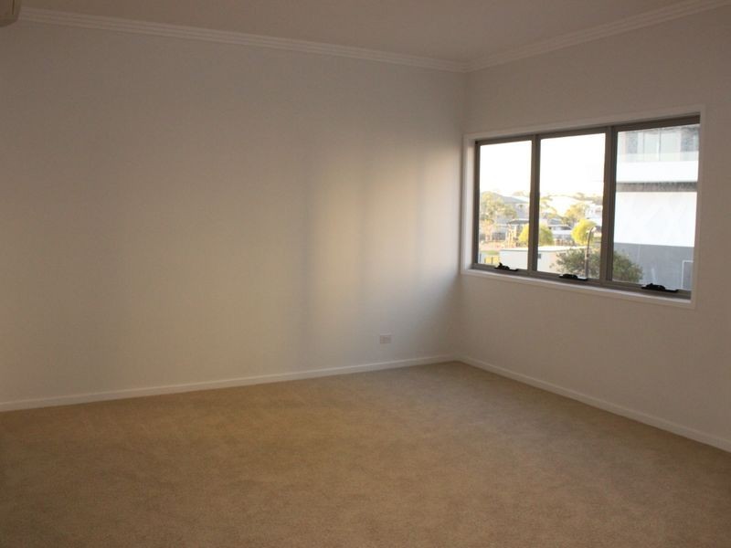 18B Compass Drive, Biggera Waters QLD 4216