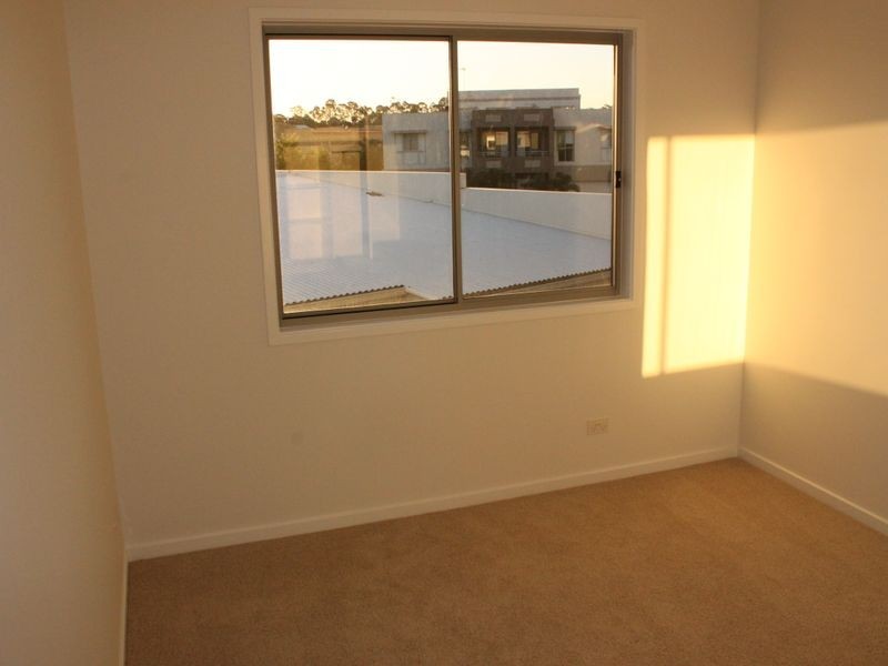 18B Compass Drive, Biggera Waters QLD 4216