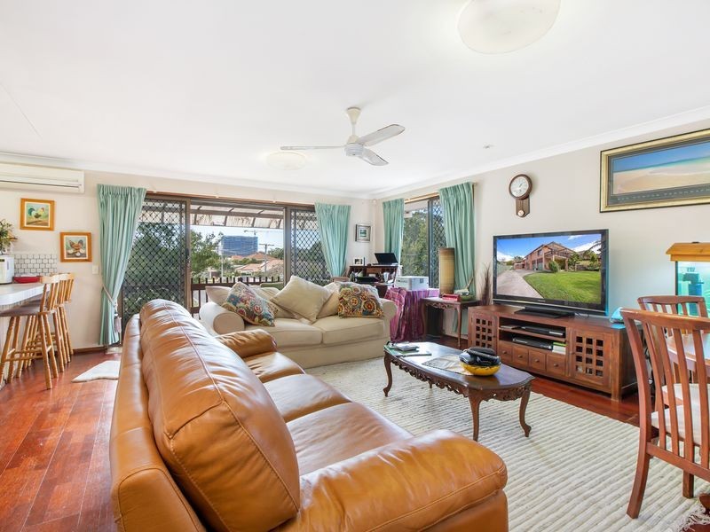 1 & 2/58 Imperial Parade, Labrador QLD 4215