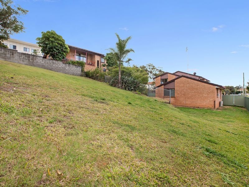 1 & 2/58 Imperial Parade, Labrador QLD 4215