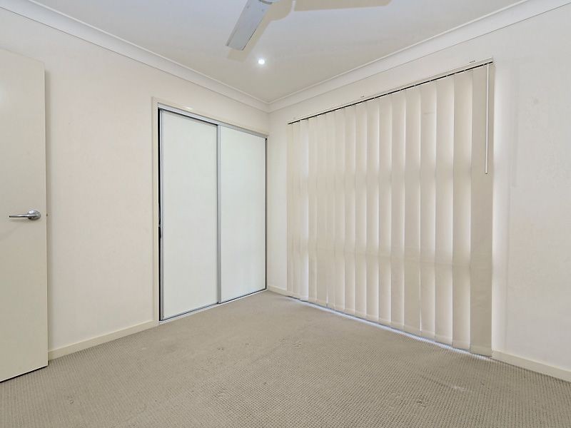 1/136 Central Street, Labrador QLD 4215