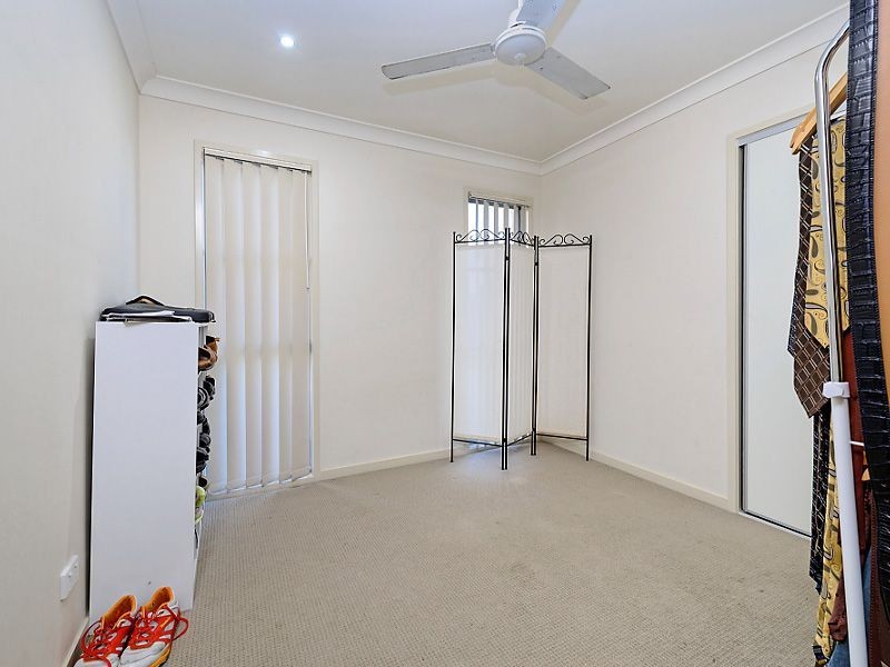 1/136 Central Street, Labrador QLD 4215