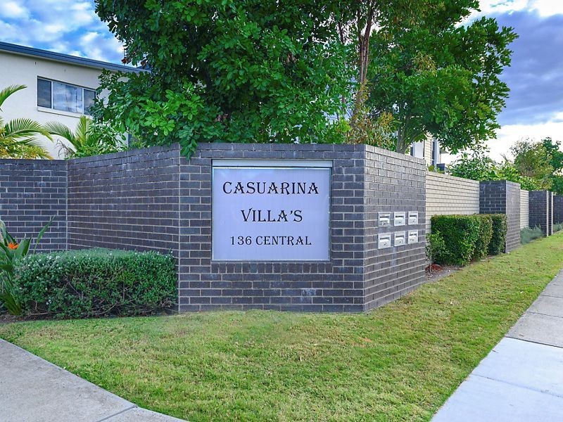 1/136 Central Street, Labrador QLD 4215