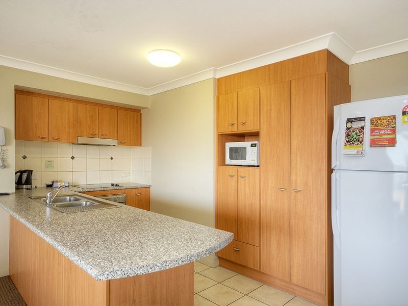 313/392 Marine Parade, Labrador QLD 4215