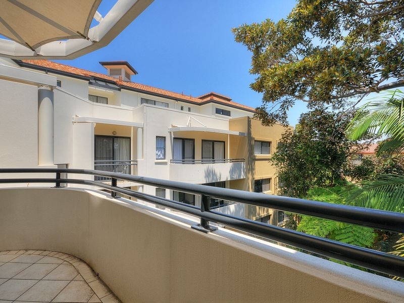 313/392 Marine Parade, Labrador QLD 4215