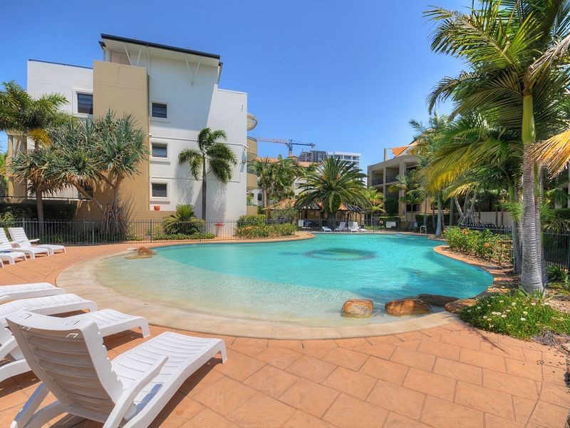 313/392 Marine Parade, Labrador QLD 4215